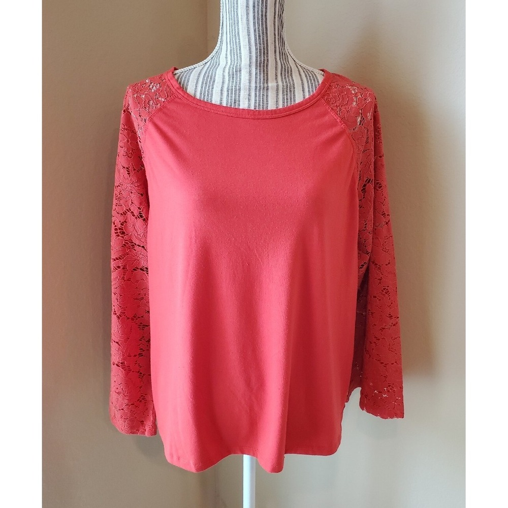 South Main XL Women's Coral Color‎ Top With Lace Flare Sleeves